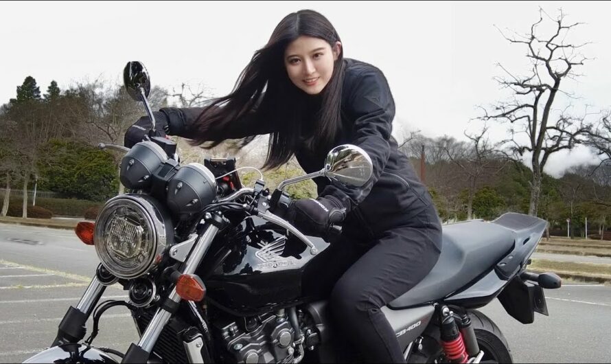 八田エミリ、女スパイに憧れて、人生初バイク納車してしまう。【新型CB400SF/バイク女子】